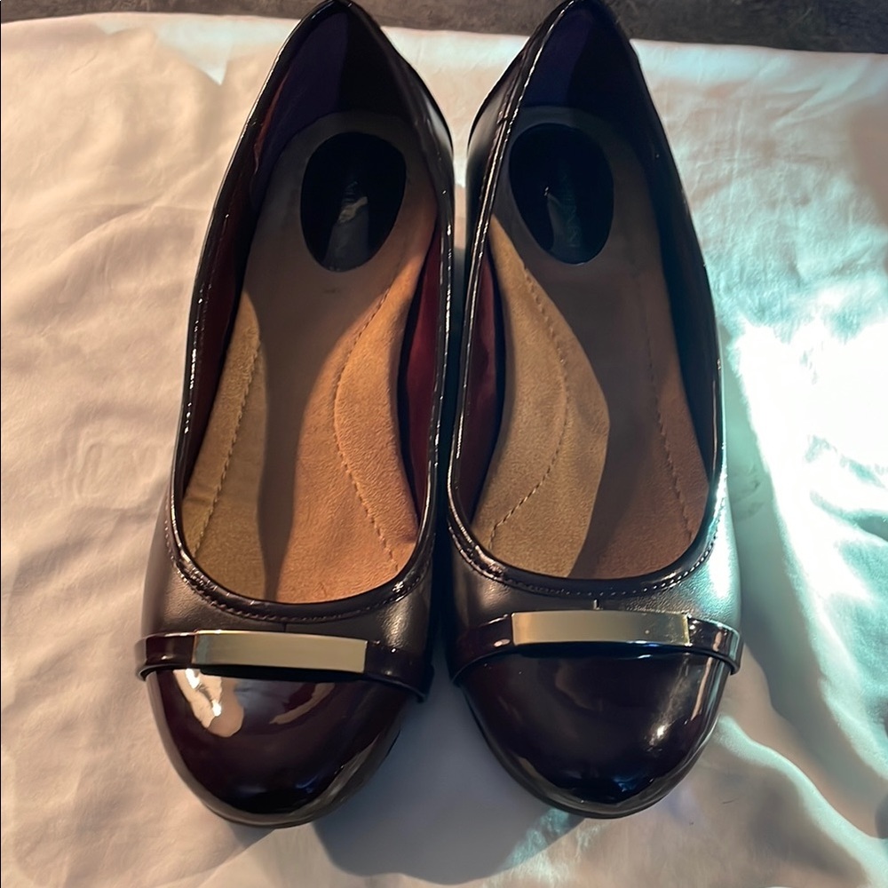 Elegant Burgundy Women's Wedge Heels